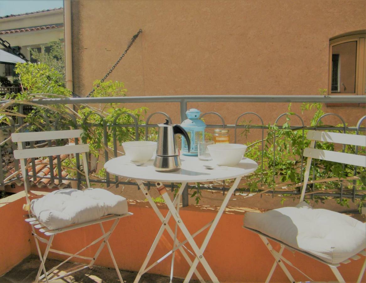 Appartement Les 12 Sables à Le Lavandou Extérieur photo